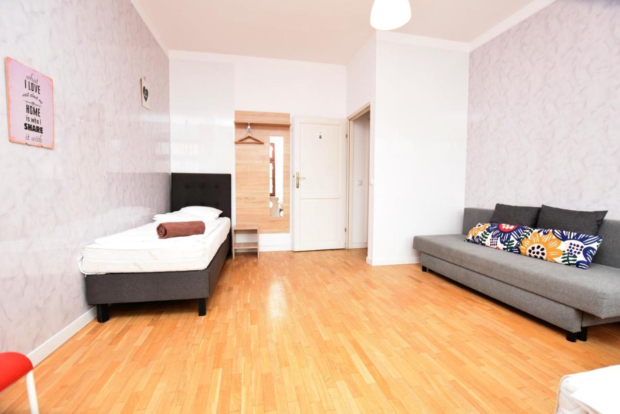 City Central Hostel วรอตซวาฟ ภายนอก รูปภาพ